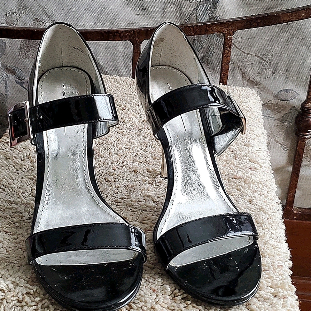 Paolo Open toe , partial metal stiletto.